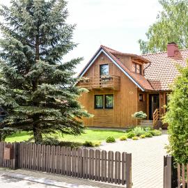 Šeimos Vila, khách sạn ở Neringa