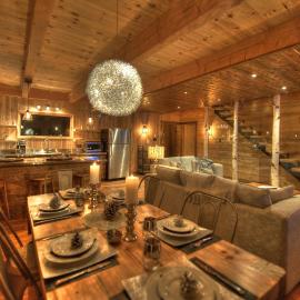 Les Bouleaux - Les Chalets Spa Canada, hotel din Grand-Fonds