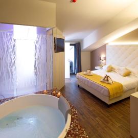 Caramagna Piemonte में, होटल Hotel Terre Dei Salici