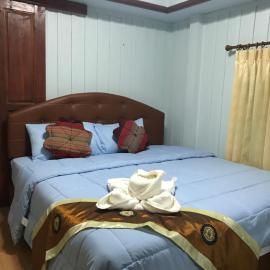 บ้านเรือนไท มวกเหล็ก Ban Ruenthai MuakLek, khách sạn ở Muaklek