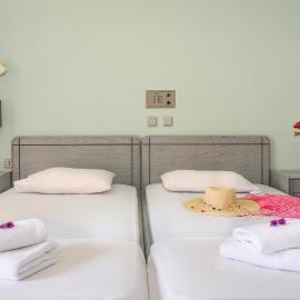 Louladakis Apartments, hotel a Kolymvari