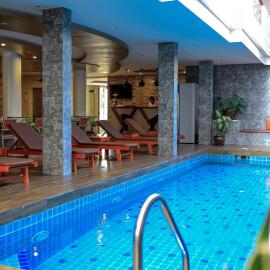 Triton Beach Hotel & Spa, hotel en Maafushi