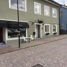 Höjdens Lågprishotell, hotelli kohteessa Mönsterås
