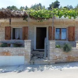 Stiniva-stone House, hotel in Vela Luka