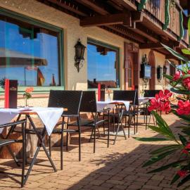 Landhotel Bartlehof, хотел в Шлухзее