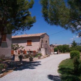 Mas du Prescondu, hotel in Mirabel-aux-Baronnies