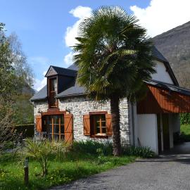 Enço deth terralh, hotel in Pierrefitte-Nestalas