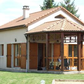 Lac de Naussac, Hotel in Langogne