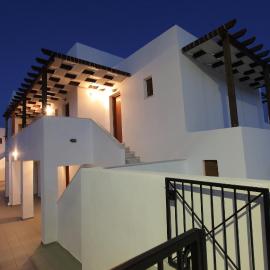 George SkyrosStudios, ξενοδοχείο στη Σκύρο