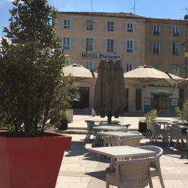 L'Annexe Plaisance - Hôtel Non Climatisé, hotel v destinaci Saint-Maximin-la-Sainte-Baume