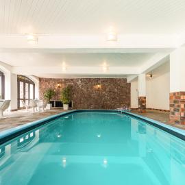 Vila Suzana Parque Hotel