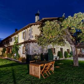 La Era, hotel u gradu Lario