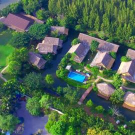 Asita Eco Resort, hotel en Amphawa