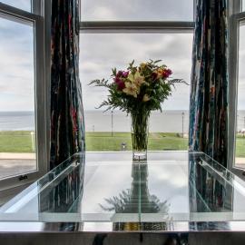 Sea breeze, hotel in Whitby