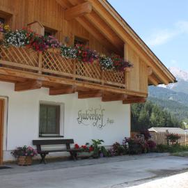 Huberhof, hotel in San Candido