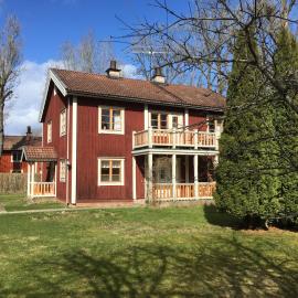 Hallagårdens B&B, hotel a Vintrosa