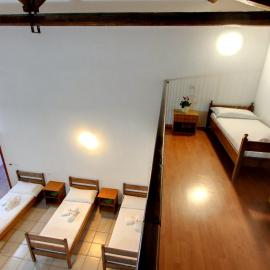 Hostel Marina, хотел в Каляри