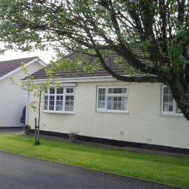 35 Gower Holiday Village with Seasonal Pool, hotelli kohteessa Reynoldston