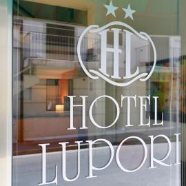 Hotel Lupori, hotel em Viareggio