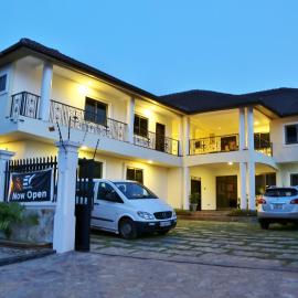 Eden Vale Hotel, hotel em Ajiringano