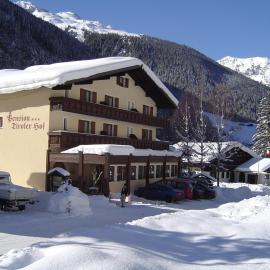 Wohlfühlpension Tirolerhof, hotel a Partenen