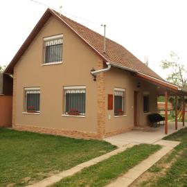 Kevikincses Vendégház, hotel in Túrkeve