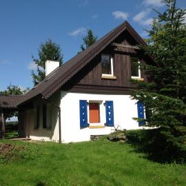 Muzyczna Zagroda, hotel in Pieczonki