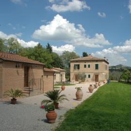 Piccolo Hotel San Valentino, hotel u gradu 'Cristena'