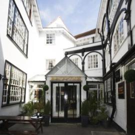 Talbot Hotel, hotelli kohteessa Stourbridge