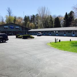 Marinette Inn، فندق في Marinette