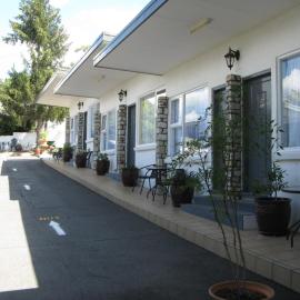 White Manor Motel, hotel din Cooma
