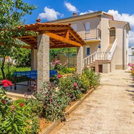 House Mihael, Hotel in Medulin