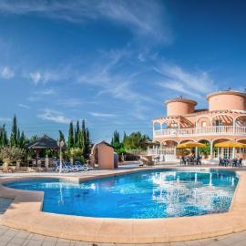 Pensión Los Caballos, hotel v destinácii Els Poblets