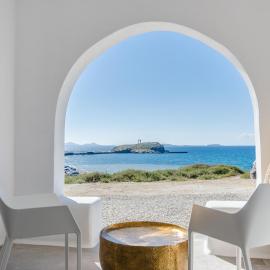 Cyano Suites, hotel in Naxos Chora