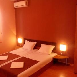 Guest House Hristovi, Hotel in Aheloy