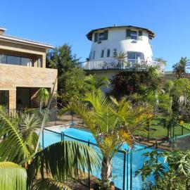 Cape Oasis Guesthouse, hotel din Bloubergstrand