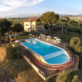 Tenuta La Lupa, ξενοδοχείο σε Castellina Marittima