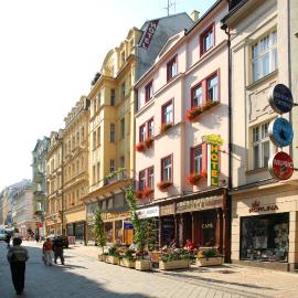 Hotel Kavalír, hotell i Karlovy Vary