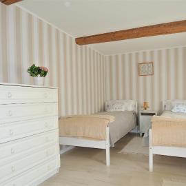 Koidula Pesa, hotel Haapsaluban
