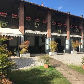 Agriturismo Cascina Magana, מלון בBurago di Molgora