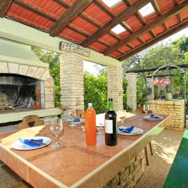 Stone House Oreb`s Cottage, hotel in Vela Luka