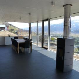 Glas House - Design Holiday Home, hotel in Piesendorf