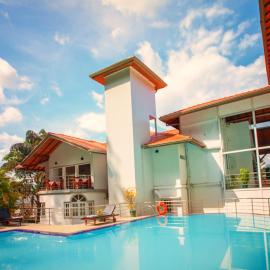 Senani Hotel