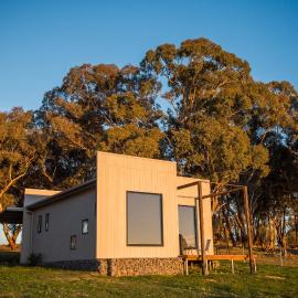 Dragonfly Cottages, hotelli kohteessa Orange