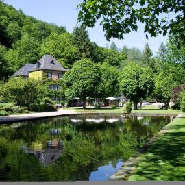 Auberge Du Moulin Hideux, hotel din Bouillon
