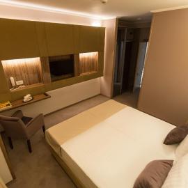Hotel Orient Braila، فندق في برايلا