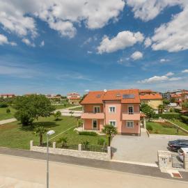 Guest House Gloria, hotel in Novigrad Istria