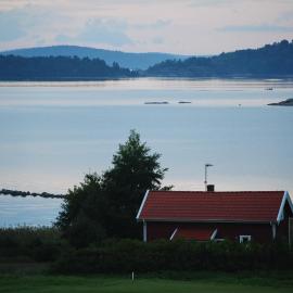 Anfasteröd Gårdsvik - Sjöstugan, hotel in Ljungskile