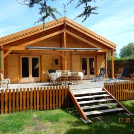 Chalet au Domaine de la Goujonne, hotel in Saint-Sauveur-lès-Bray