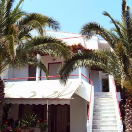 Irini Studios, hotel v destinácii Plomarion